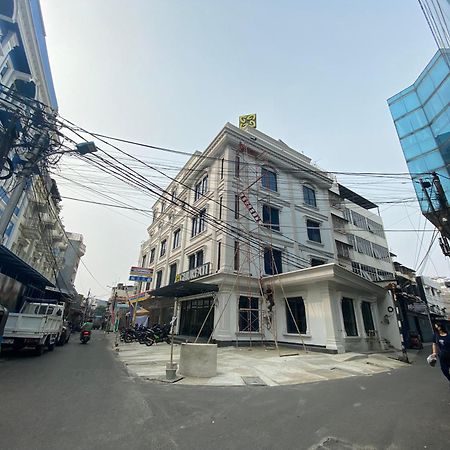 Ghurfati Hotel Wedana Jakarta Buitenkant foto